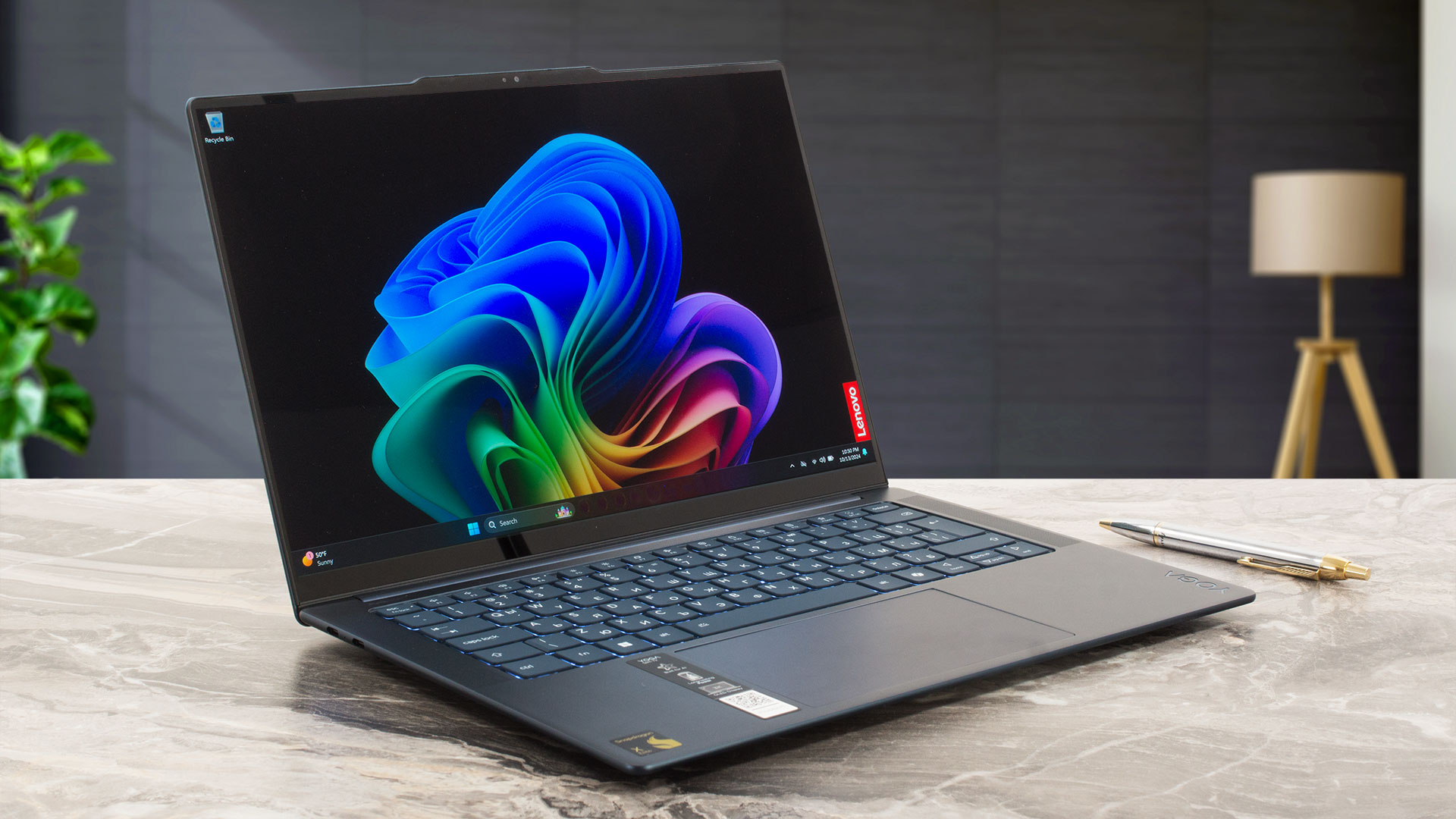 Lenovo Debuts 14-Inch Laptop with 1,100 Nit OLED