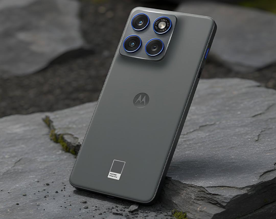 Motorola Debuts 144Hz AMOLED Phone with 50MP Trio